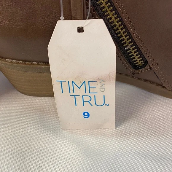 Time and Tru Brown Ankle Booties with Zipper - Picture 7 of 9